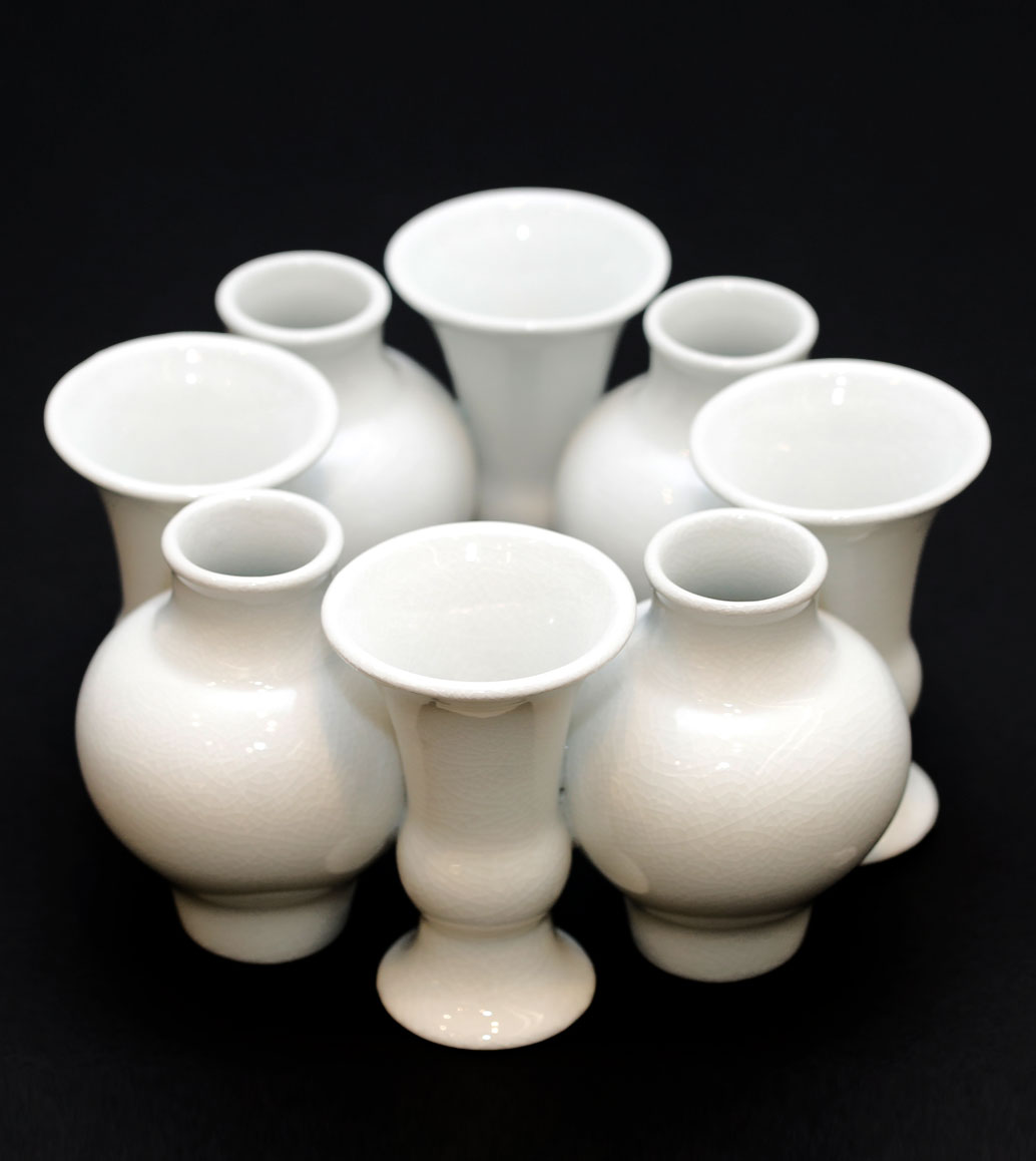 Msquare Gallery item Chinoise Bud Wreath-White Crackle