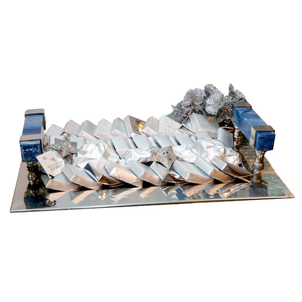 Msquare Gallery Product Silver Tray With Chocolate